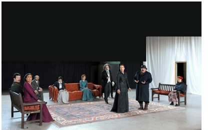 lesdemonstheatredostoievski.jpg