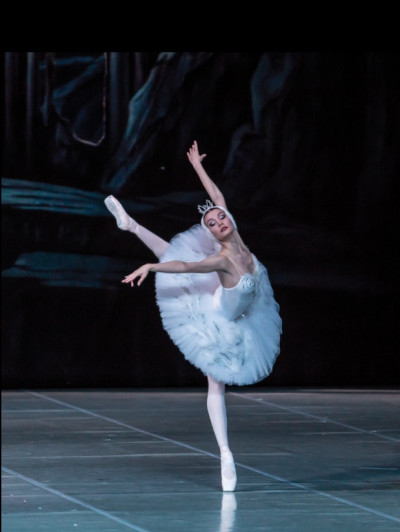 © Yacobson, St. Petersburg State Academic Ballet Theater".